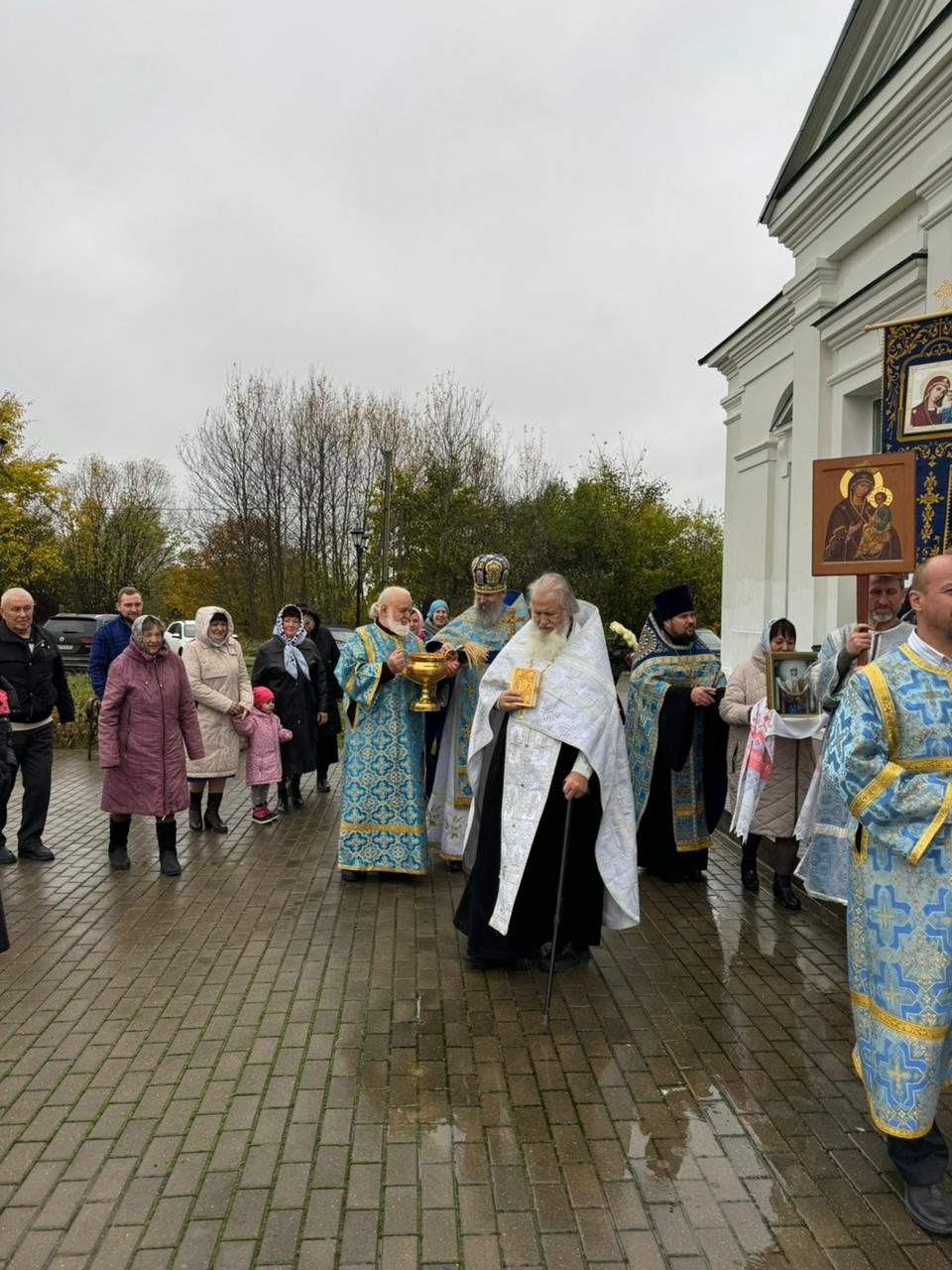 ПОКРОВ ПРЕСВЯТОЙ ВЛАДЫЧИЦЫ НАШЕЙ БОГОРОДИЦЫ И ПРИСНОДЕВЫ МАРИИ